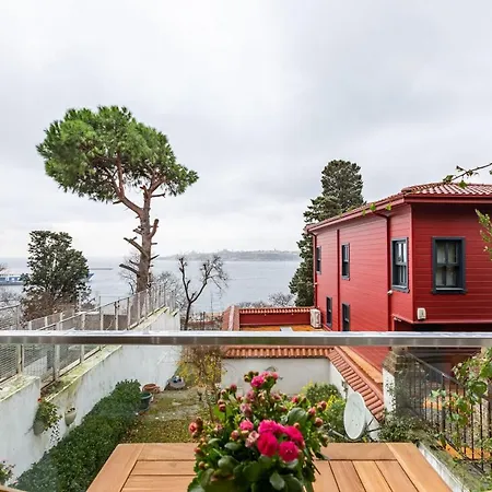 Flat Near Bosphorus Coast With View In Uskudar * Provincia di Istanbul